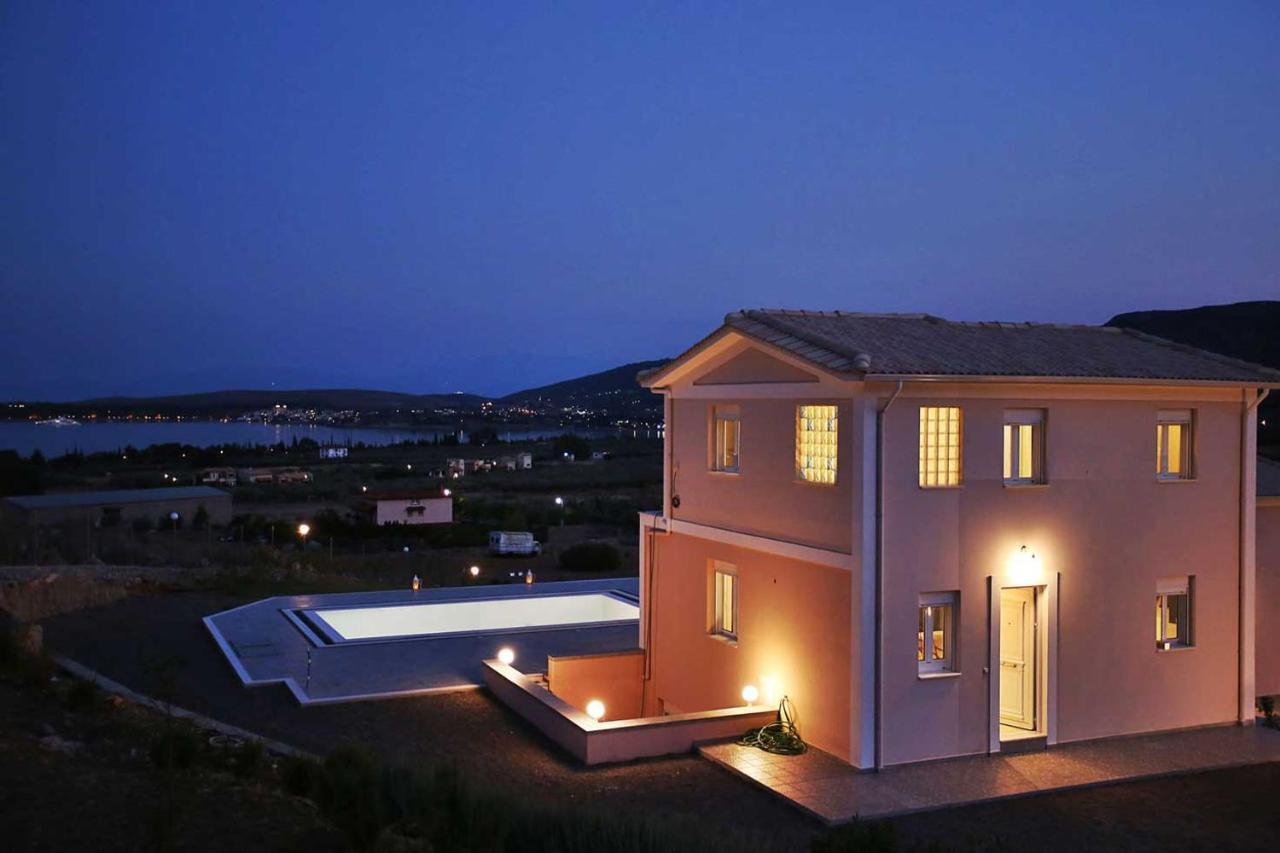 Delphic Riviera Villa Galaxidi Exterior photo